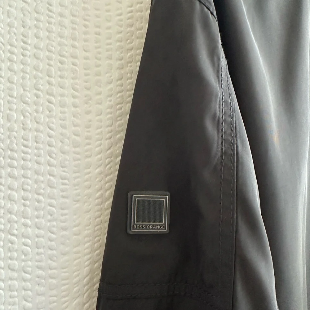BOSS Orange Hugo Boss Men’s Black Full Zip Lightweight Jacket XL 46R Casual Zip